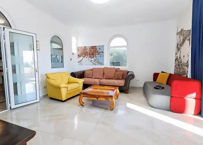 Ferienhaus Family Friendly House With A Swimming Pool - 25280
