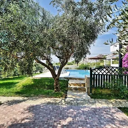 Feriehus Family Friendly House With A Swimming Pool - 25280 Split